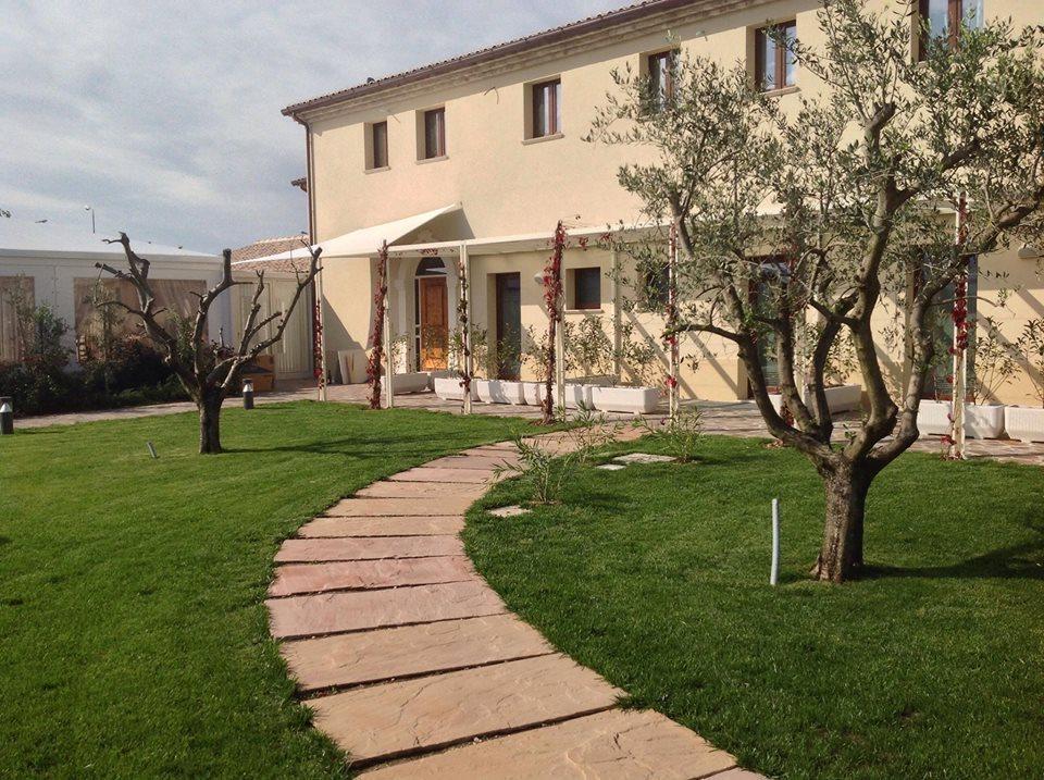 Lucrezia Locanda Borgognina מראה חיצוני תמונה